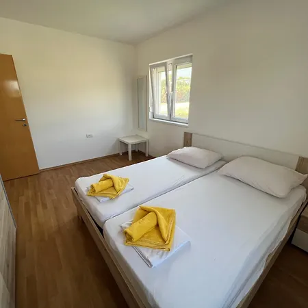 Apartman Seaview Lagetar