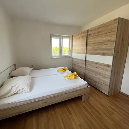 Apartman Seaview Lagetar Kaštel Novi